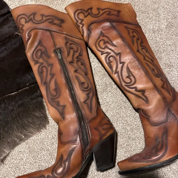 Size 9 Dan Post Knee High boots - Picture 2 of 4